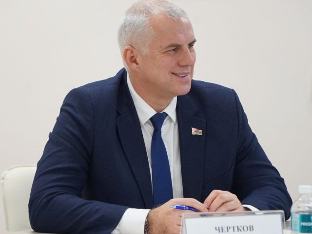 Магілёўскі граданачальнік не ведае, што рабіць з паркам каля Святога возера