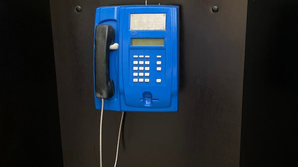 В Горецкой колонии отключили таксофоны